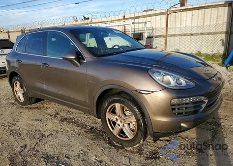 2011 Porsche Cayenne S Hybrid z USA, uszkodzony, nr VIN WP1AE2A20BLA91675